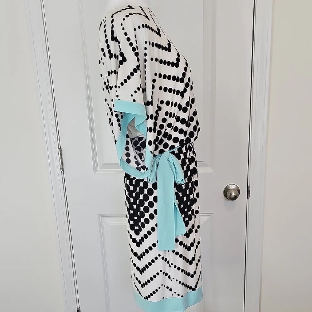 Sandra Darren Chevron Dot Dress in Black, White, and Light Blue Size 8 - Picture 4 of 10